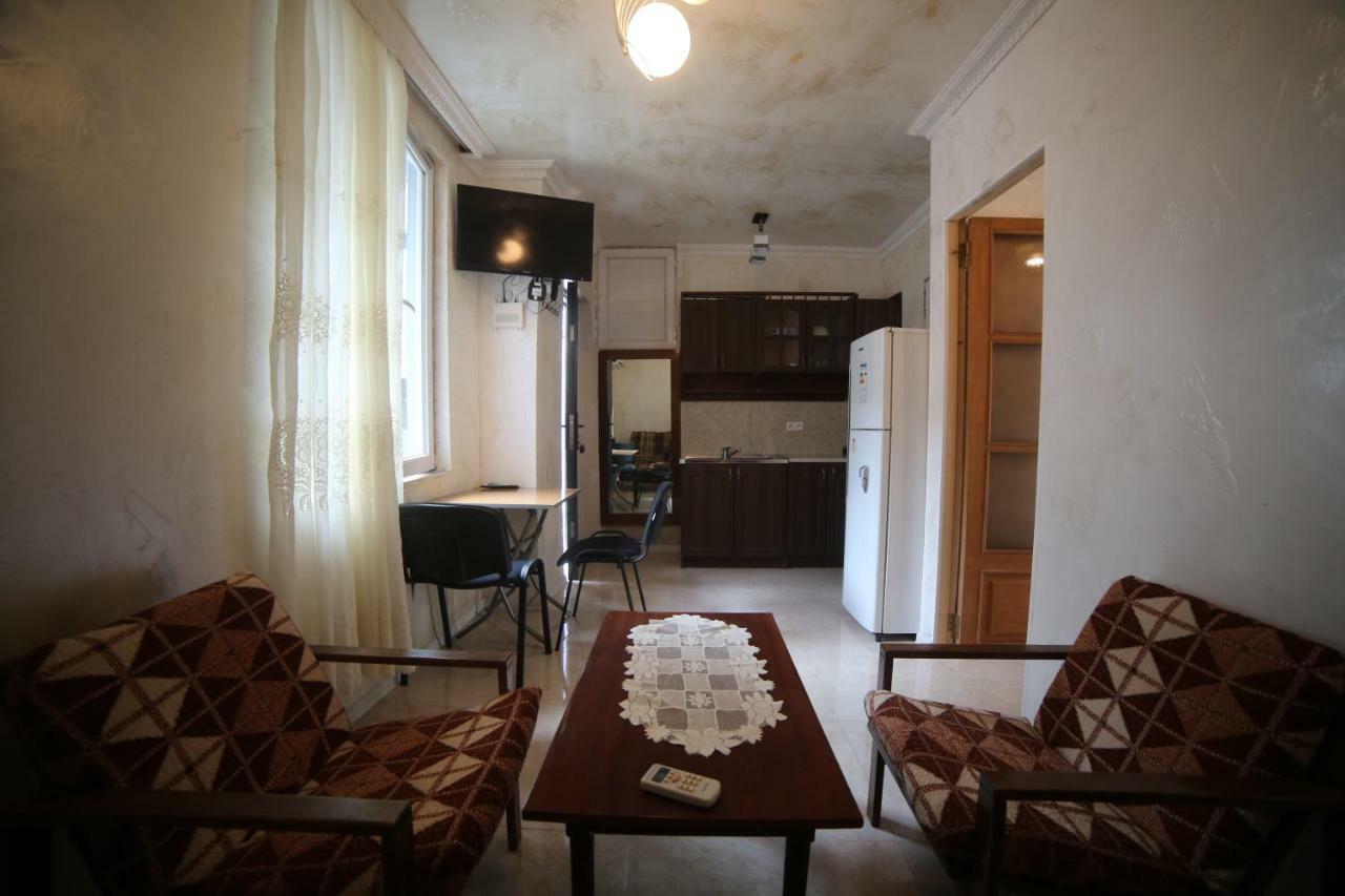 Duruu'S Apartment 1 Bedroom Μπατούμι Εξωτερικό φωτογραφία